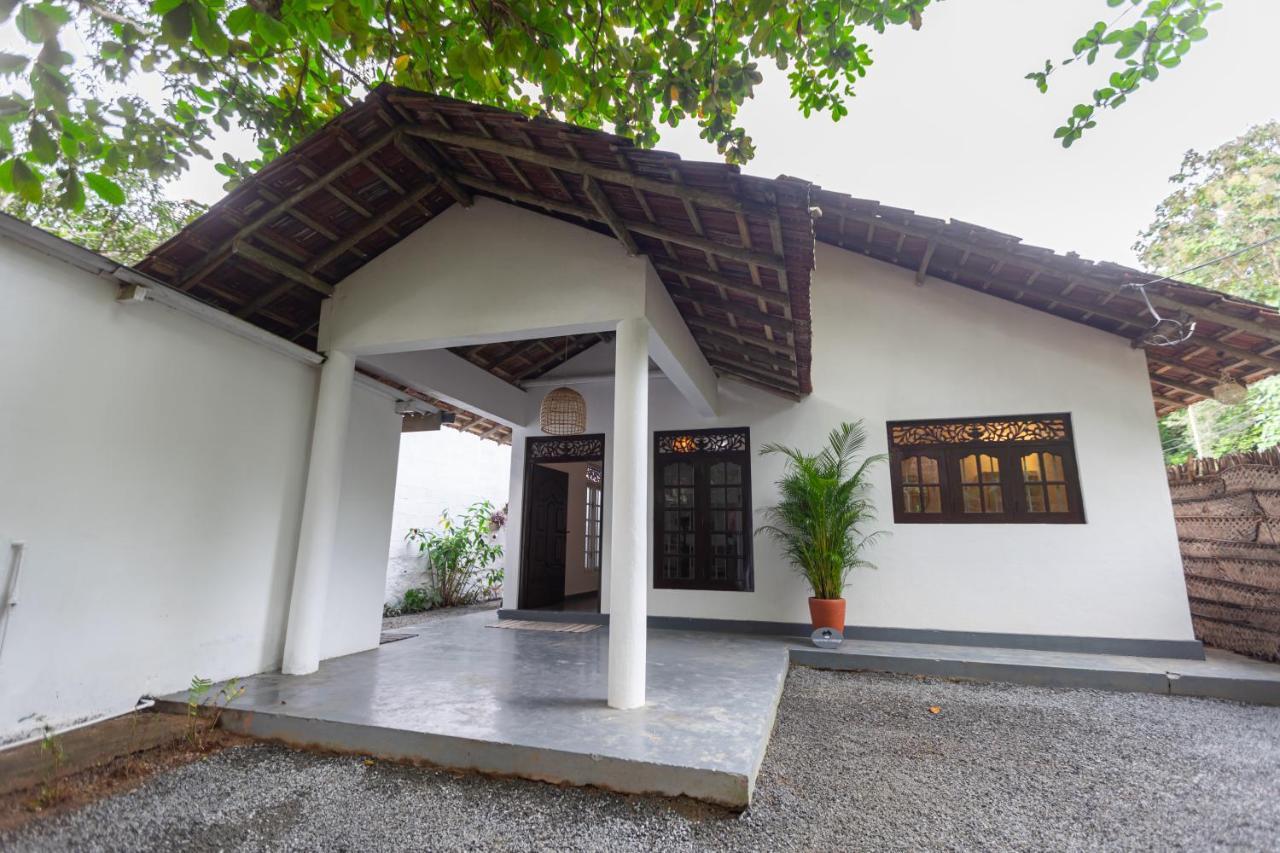 Coconut Cottage - Hiriketiya Beach Dikwella Sur Exterior foto